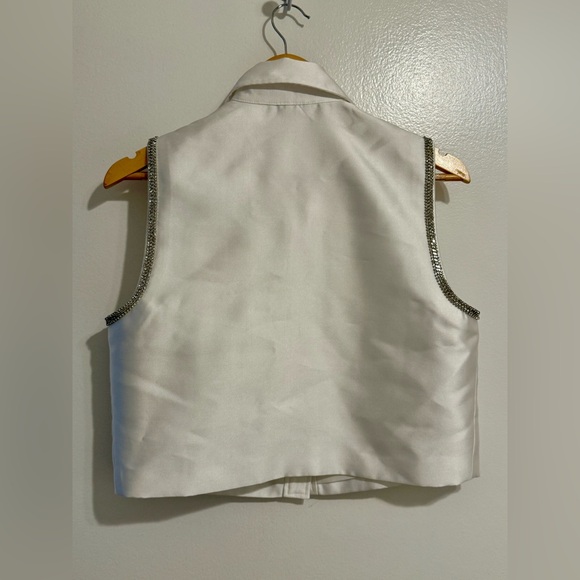 Sandro “Gleam” Elegant White Sleeveless Button-Up Top - Picture 6 of 8